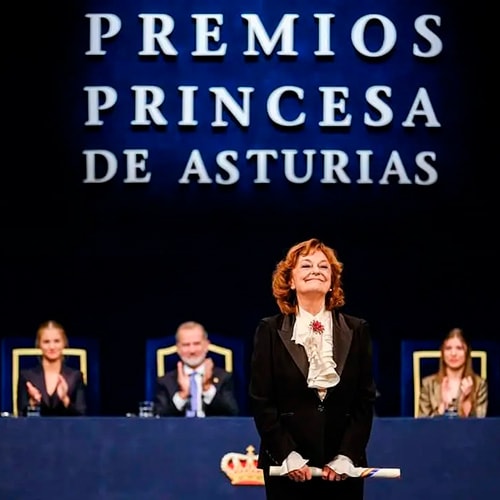 Ana Blandiana (Otilia Valeria Coman)