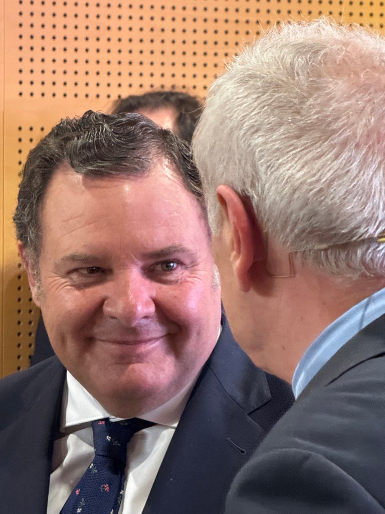 Her Majesty Queen Sofía -- Extraordinary Brains donation campaign: Alzheimer's, Parkinson's, and ALS