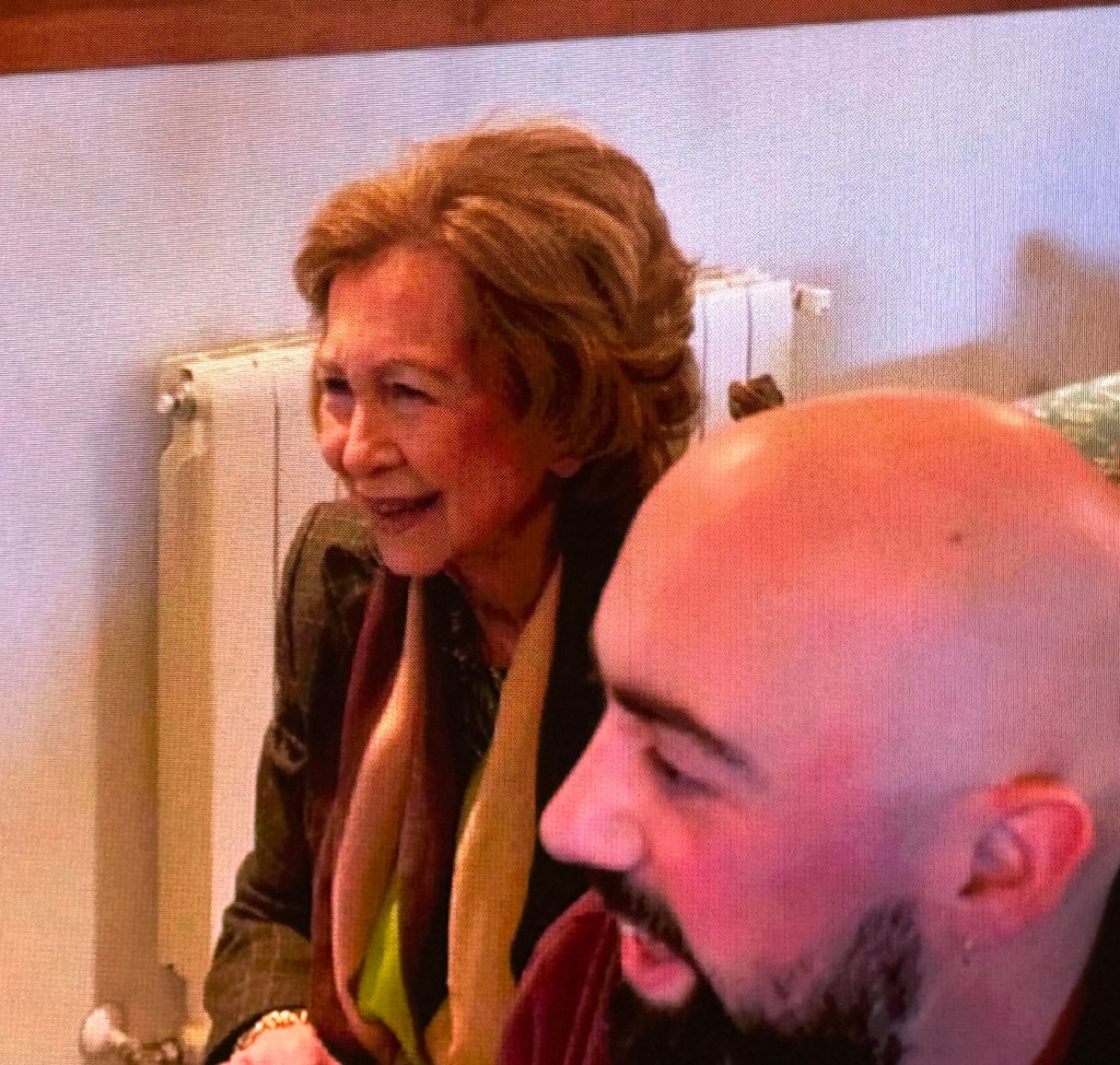 Her Majesty Queen Sofía -- Extraordinary Brains donation campaign: Alzheimer's, Parkinson's, and ALS