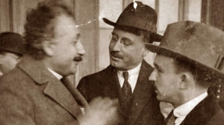 Zaragoza received Einstein as a genuine celebrity. Photo: Zaragoza City Council