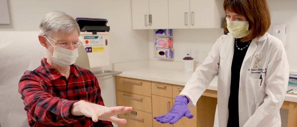 La investigación detrás de la estimulación cerebral profunda adaptativa para la enfermedad de Parkinson