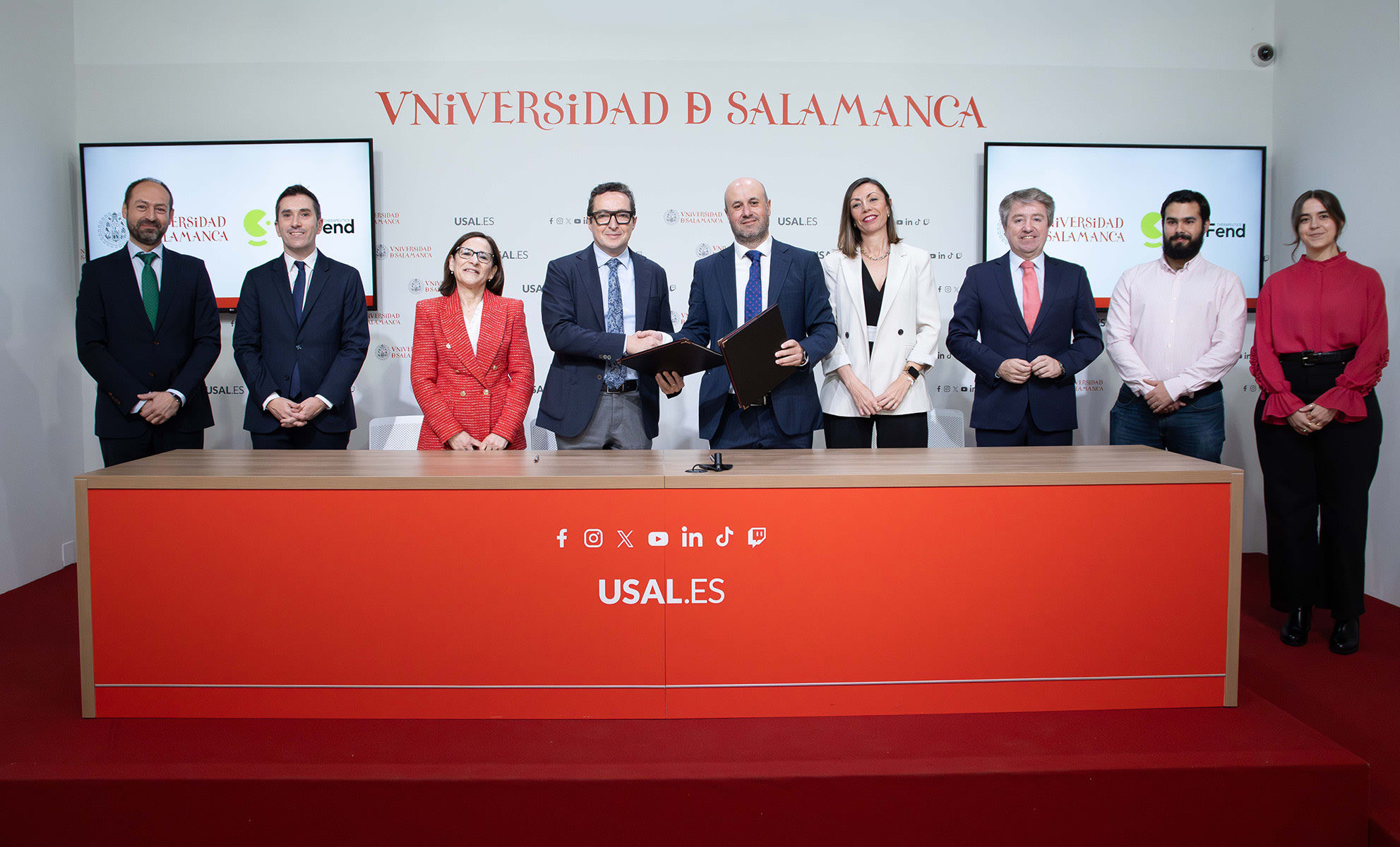 La USAL y ViroFend crean una cátedra pionera