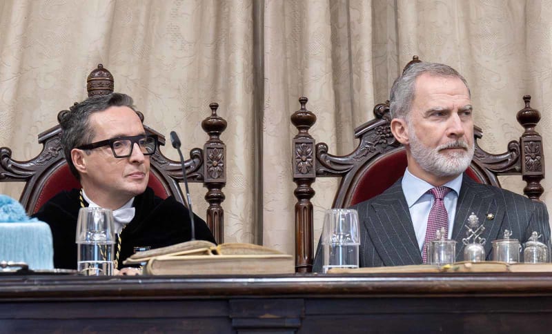 La arquitectura del derecho y el atlas del alma: la Escuela de Salamanca en el laberinto de la modernidad