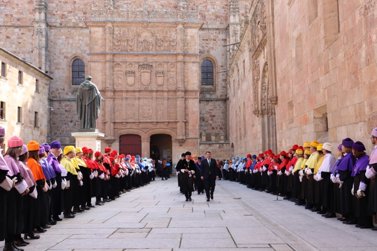 Dos Legados, Un Destino: Unamuno y Cajal en el Panteón de la Memoria Universal
